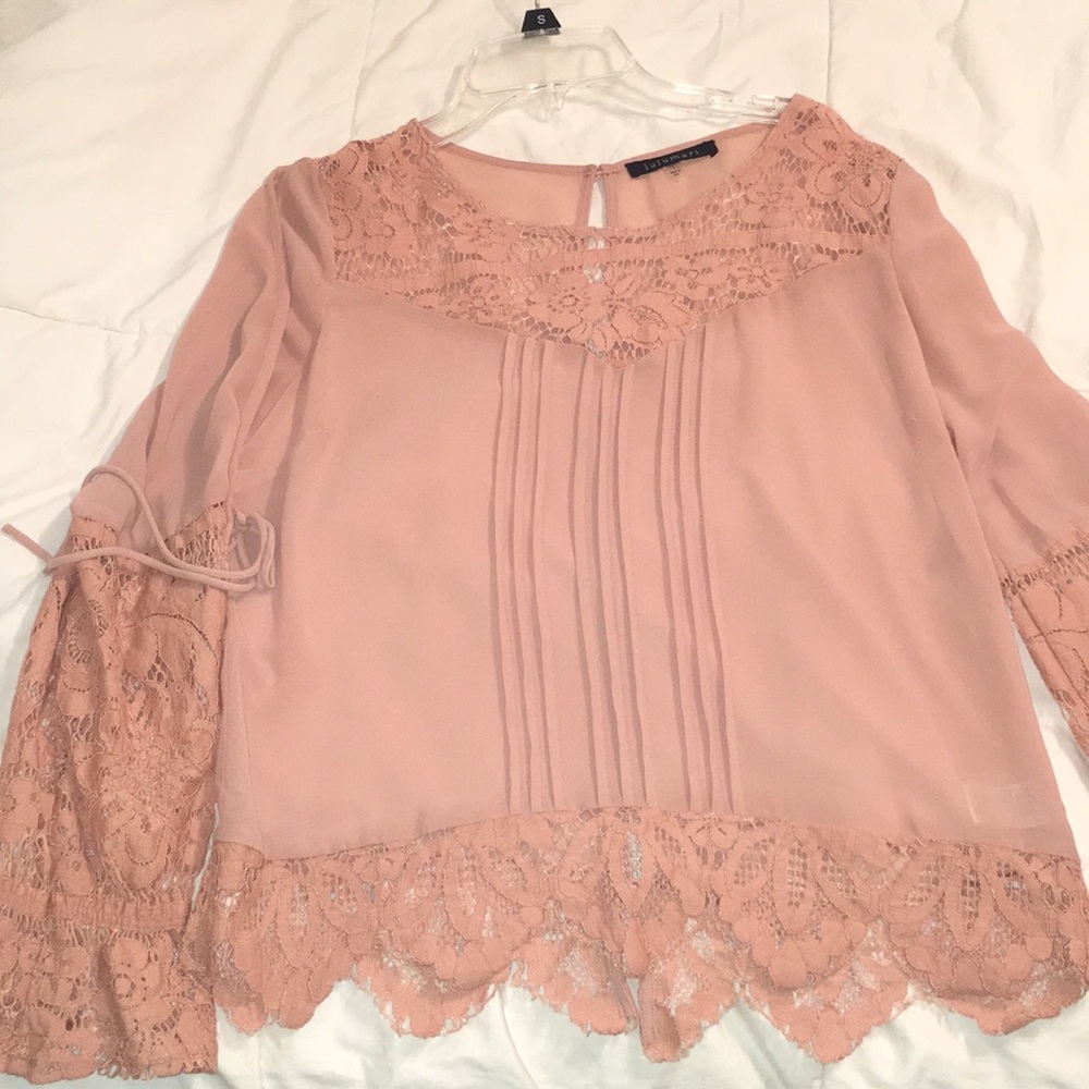 Women's lace top